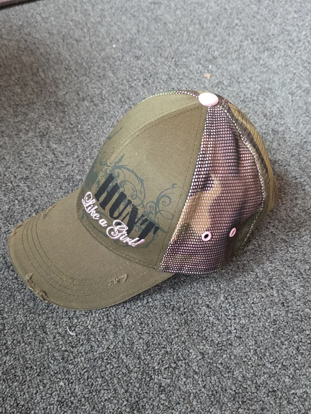 Buck Wear like girl